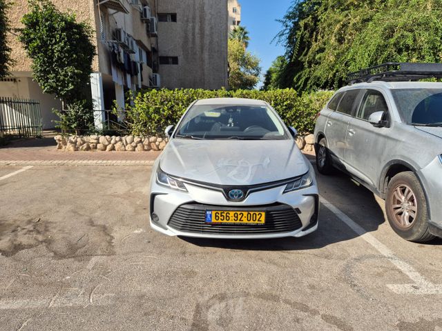 מודעת רכב טויוטה קורולה