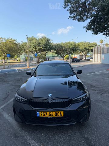 מודעת רכב ב מ וו סדרה 3