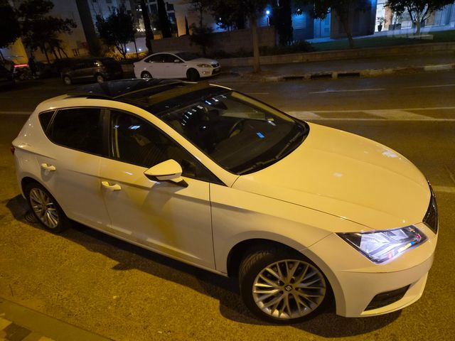 מודעת רכב סיאט לאון