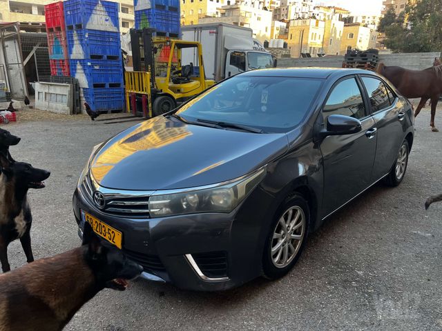 מודעת רכב טויוטה קורולה