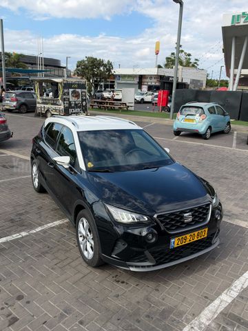 מודעת רכב סיאט ארונה