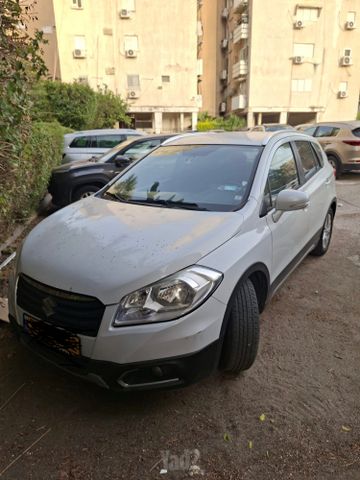 מודעת רכב סוזוקי קרוסאובר
