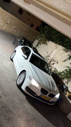 מודעת רכב ב מ וו סדרה 5
