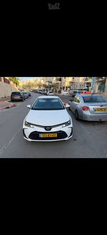 מודעת רכב טויוטה קורולה