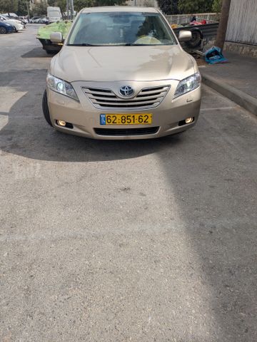 מודעת רכב טויוטה קאמרי