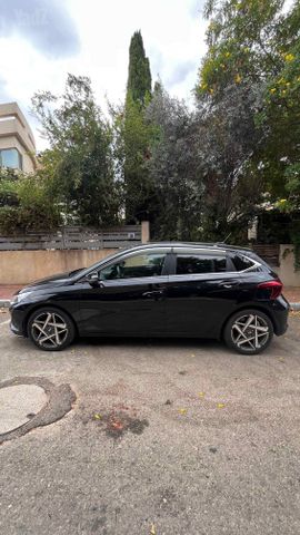 מודעת רכב יונדאי i20