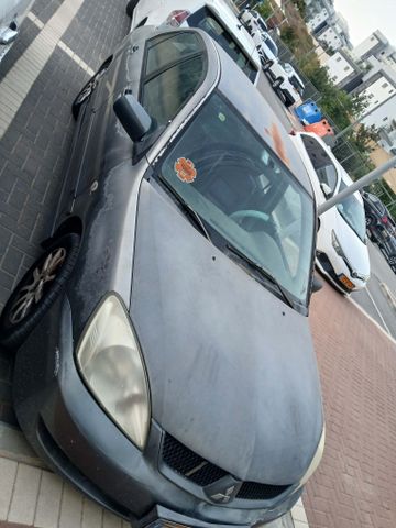 מודעת רכב מיצובישי לנסר