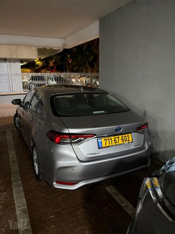 מודעת רכב טויוטה קורולה