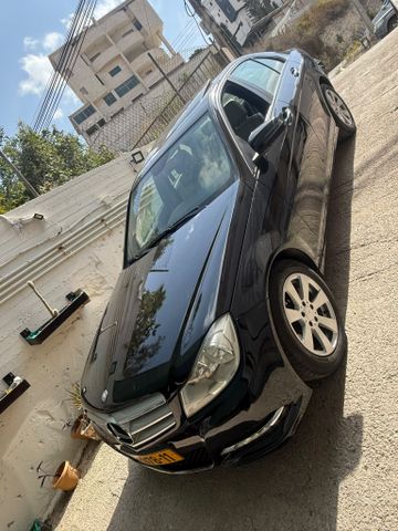 מודעת רכב מרצדס-בנץ C-class