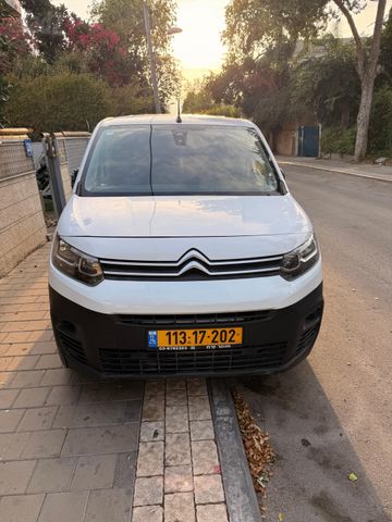 מודעת רכב סיטרואן ברלינגו 