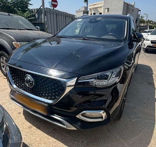 מודעת רכב אם ג'י EHS PHEV