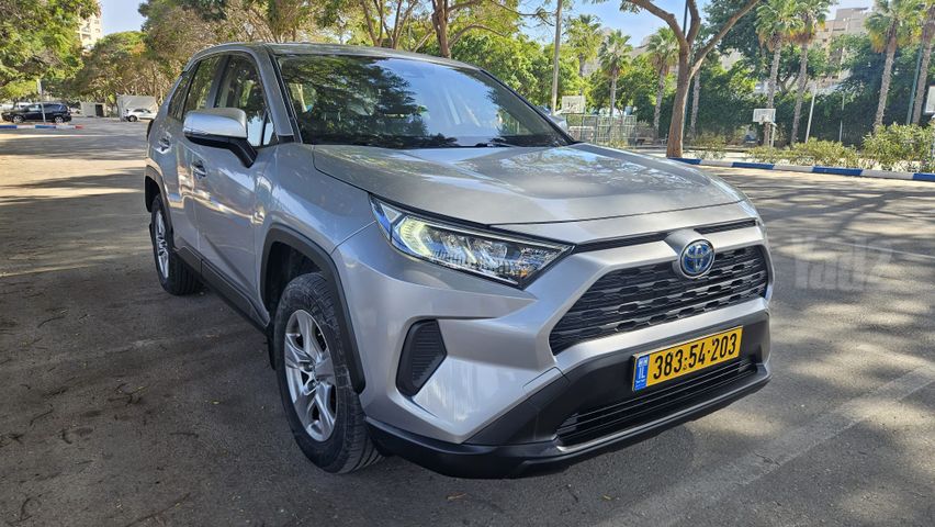 מודעת רכב טויוטה RAV4
