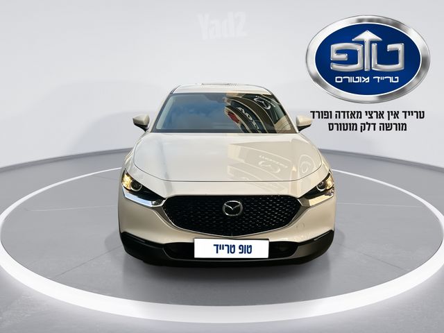 מודעת רכב מאזדה CX-30