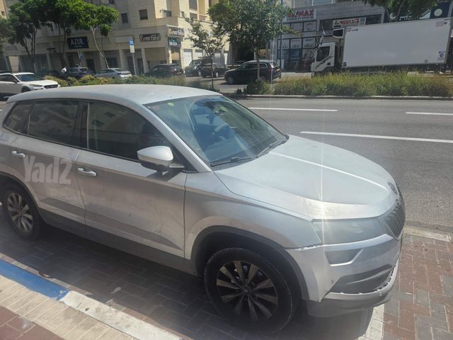 מודעת רכב סקודה קארוק