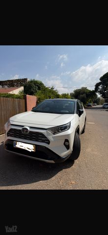 מודעת רכב טויוטה RAV4