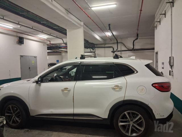 מודעת רכב אם ג'י EHS PHEV