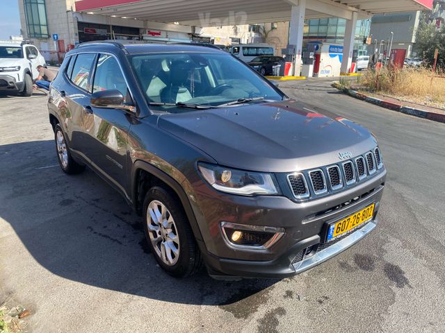 מודעת רכב ג'יפ קומפאס