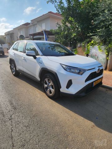 מודעת רכב טויוטה RAV4