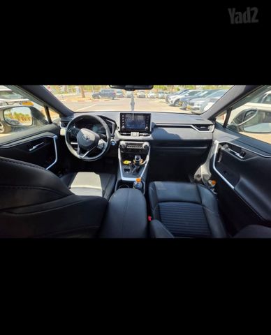 מודעת רכב טויוטה RAV4
