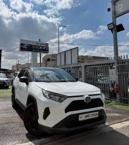 מודעת רכב טויוטה RAV4