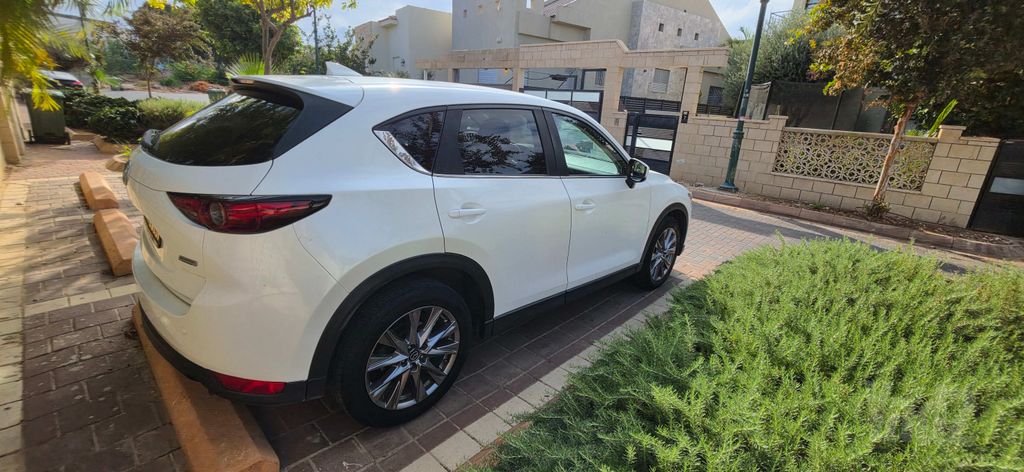 מודעת רכב מאזדה CX-5