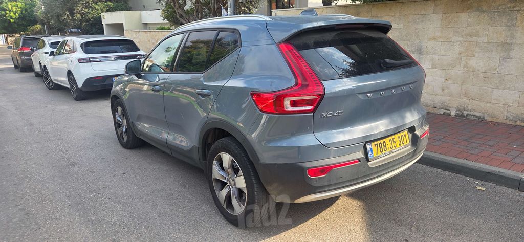 מודעת רכב וולוו XC40