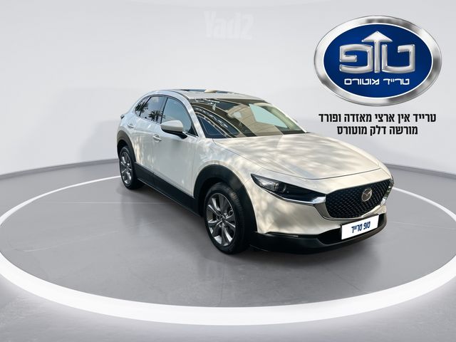 מודעת רכב מאזדה CX-30