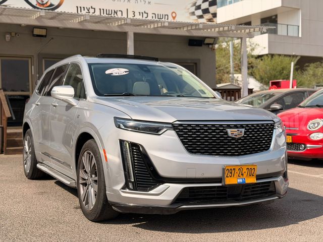 מודעת רכב קאדילק XT6