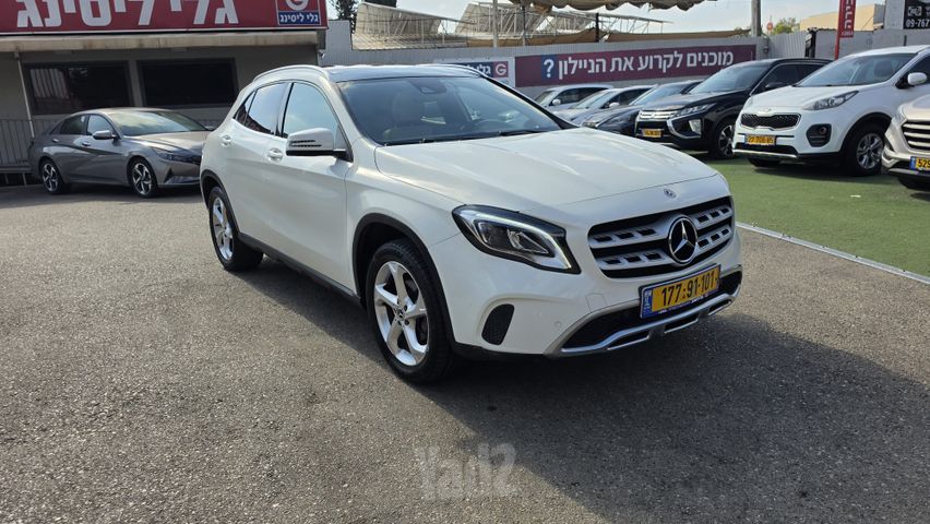 GLA Urban GLA 200 אוט׳ 1.6 (156 כ״ס) [2017-2020]