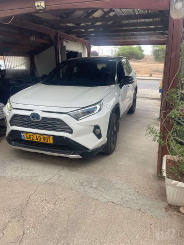 מודעת רכב טויוטה RAV4