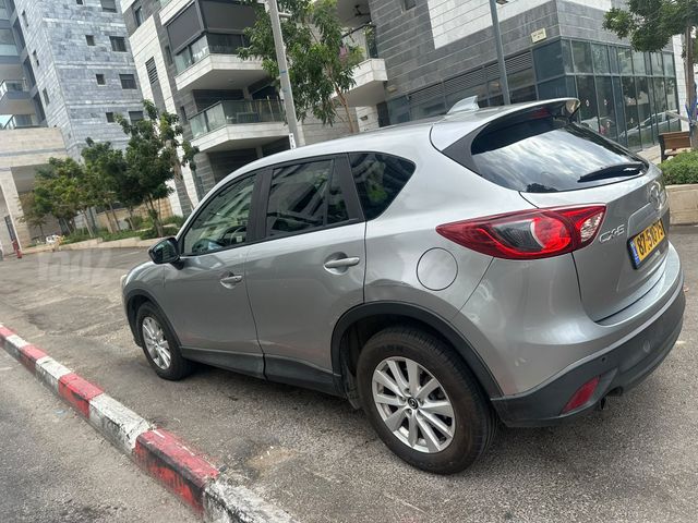מודעת רכב מאזדה CX-5