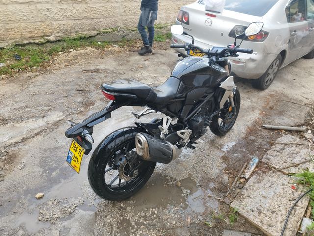 מודעת רכב הונדה CB300R