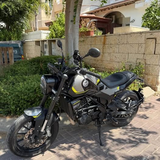 מודעת רכב בנלי LEONCINO250