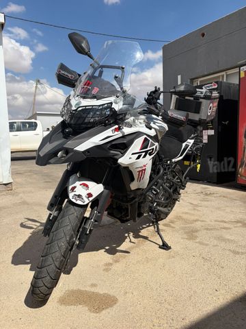 מודעת רכב בנלי TRK502X