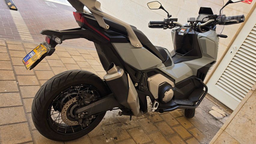 מודעת רכב הונדה X-ADV750