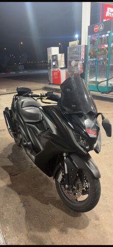 מודעת רכב קימקו AK 550