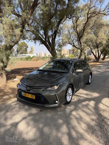 מודעת רכב טויוטה קורולה