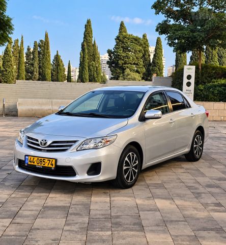 מודעת רכב טויוטה קורולה