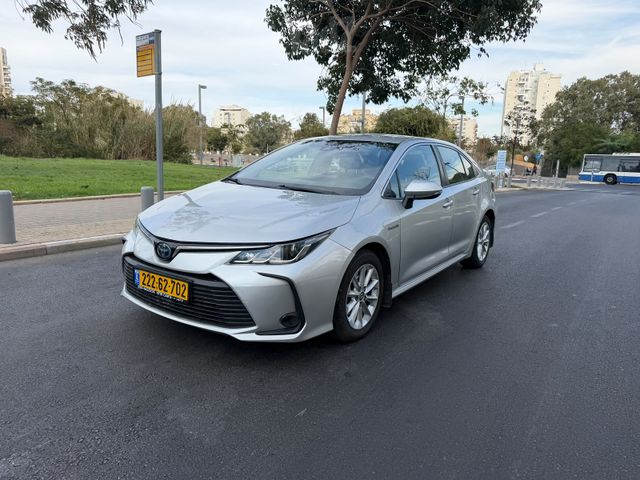 מודעת רכב טויוטה קורולה