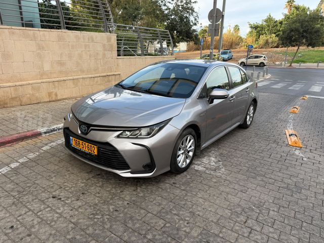 מודעת רכב טויוטה קורולה