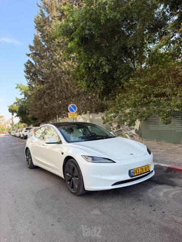 מודעת רכב טסלה מודל 3
