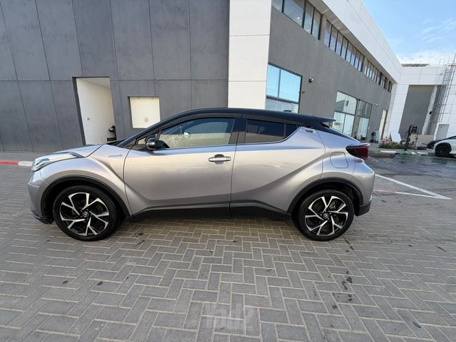 מודעת רכב טויוטה C-HR 1