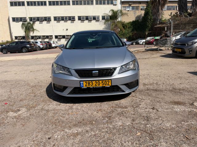 מודעת רכב סיאט לאון
