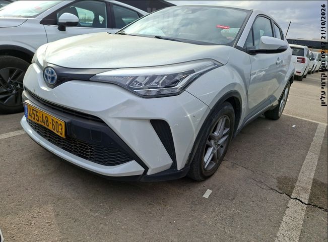 מודעת רכב טויוטה C-HR