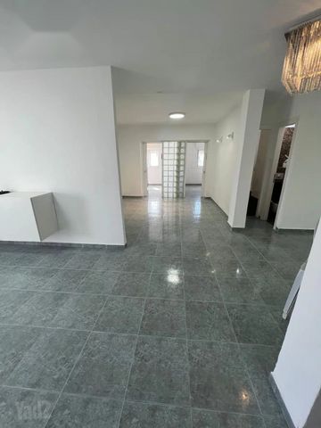 דירה למכירה בירושלים — 2