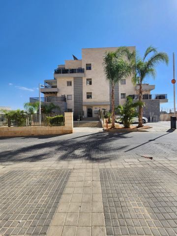יוסקה יריב 14