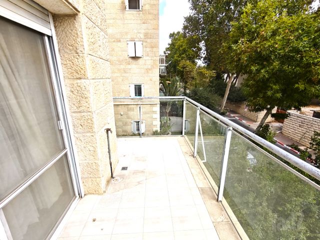 דירה להשכרה בירושלים (תיווך) — 5