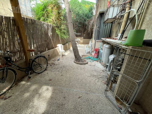 אורי ניסן 