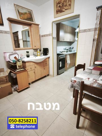 שקמים ואגמים