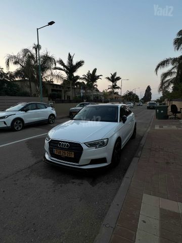 מודעת רכב אאודי A3